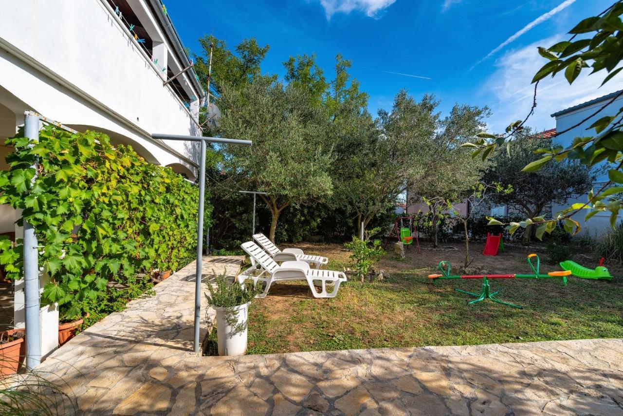 Apartments With A Parking Space Nin, Zadar - 10414 Exterior foto