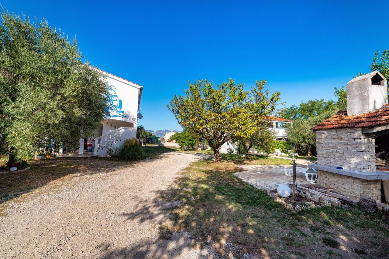 Apartments With A Parking Space Nin, Zadar - 10414 Exterior foto