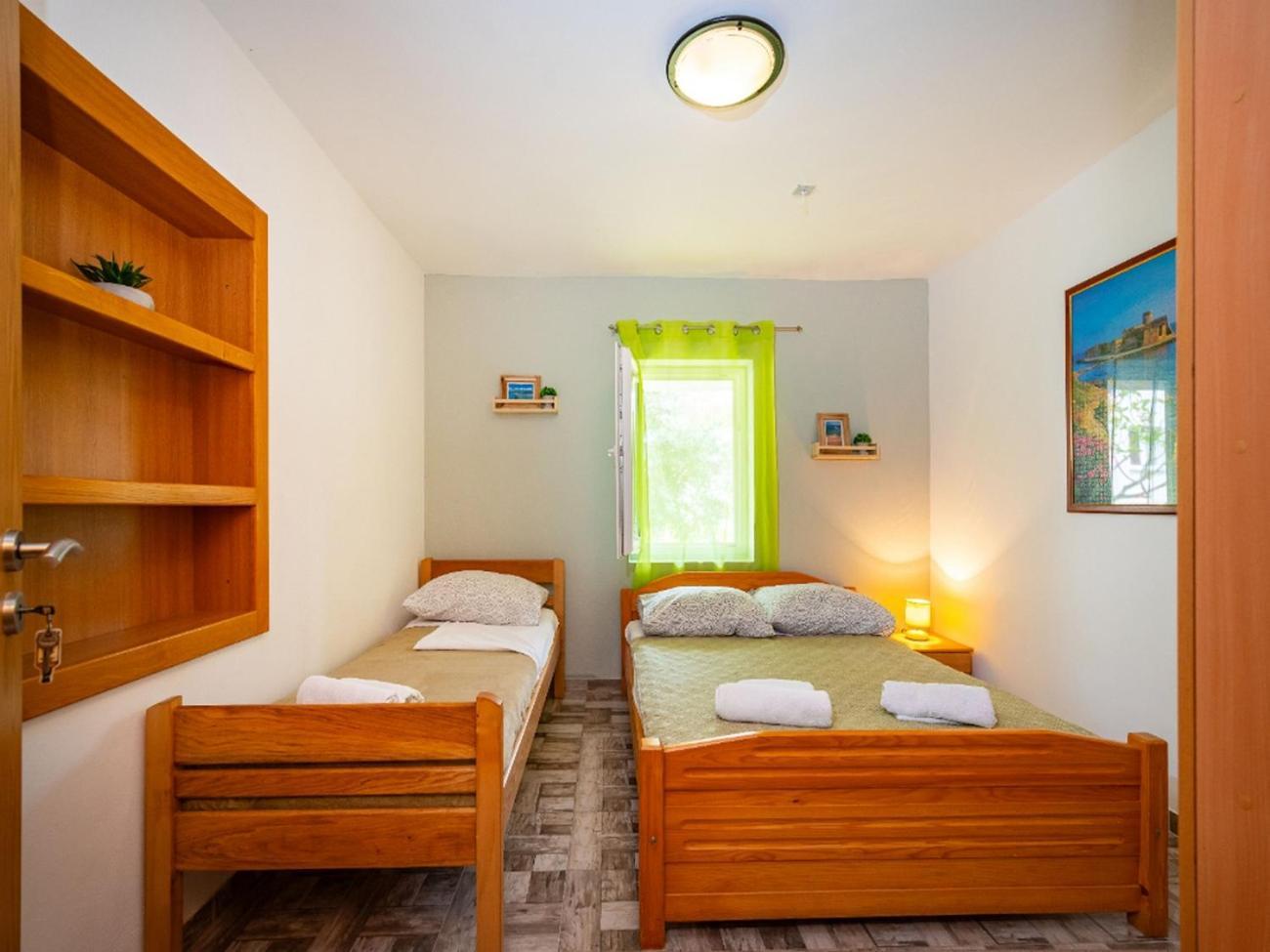 Apartments With A Parking Space Nin, Zadar - 10414 Exterior foto